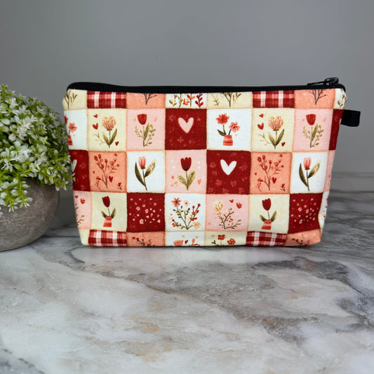 Pouch - Floral Quilt Heart