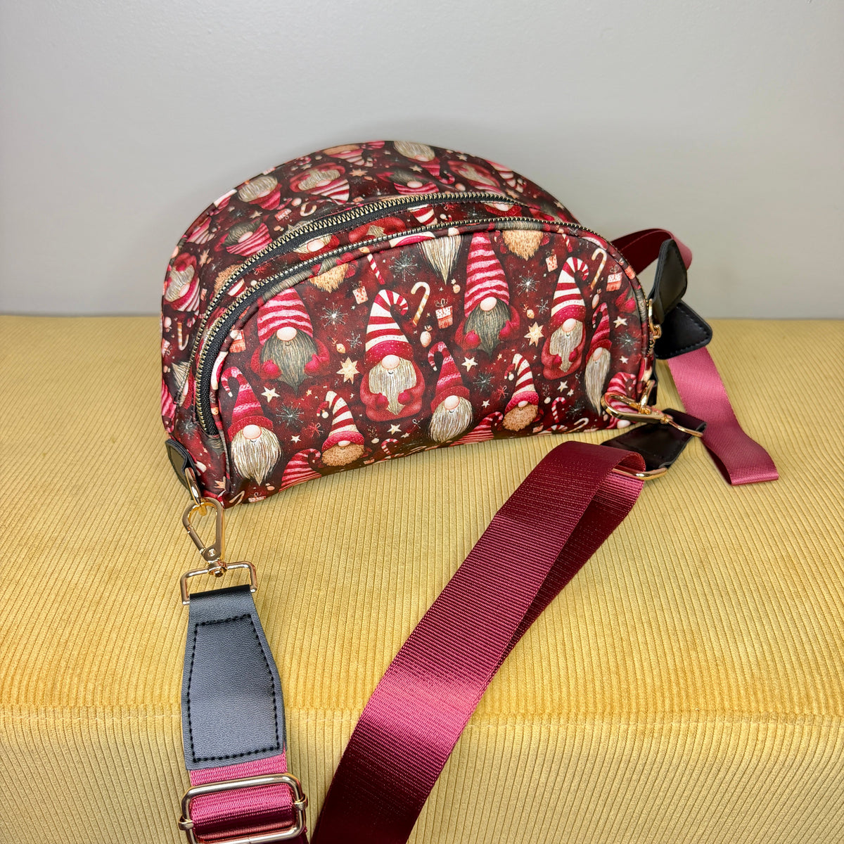 The Roni Nylon Crossbody - Christmas - Gnomes