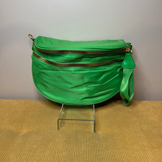 The Roni Nylon Crossbody - Solid Kelly Green
