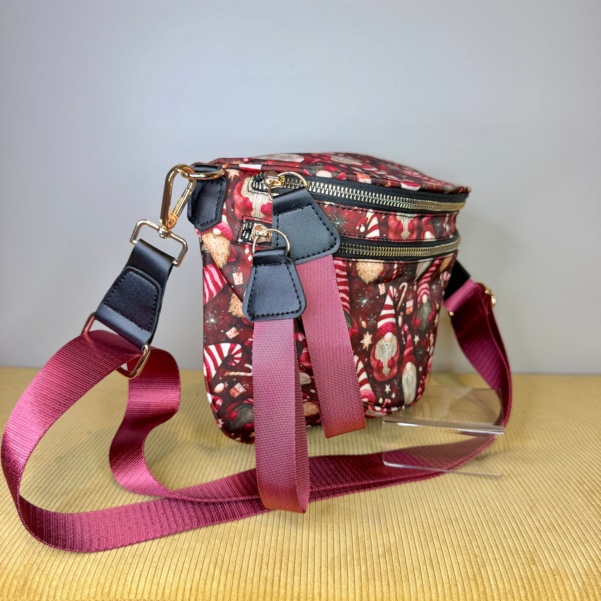 The Roni Nylon Crossbody - Christmas - Gnomes