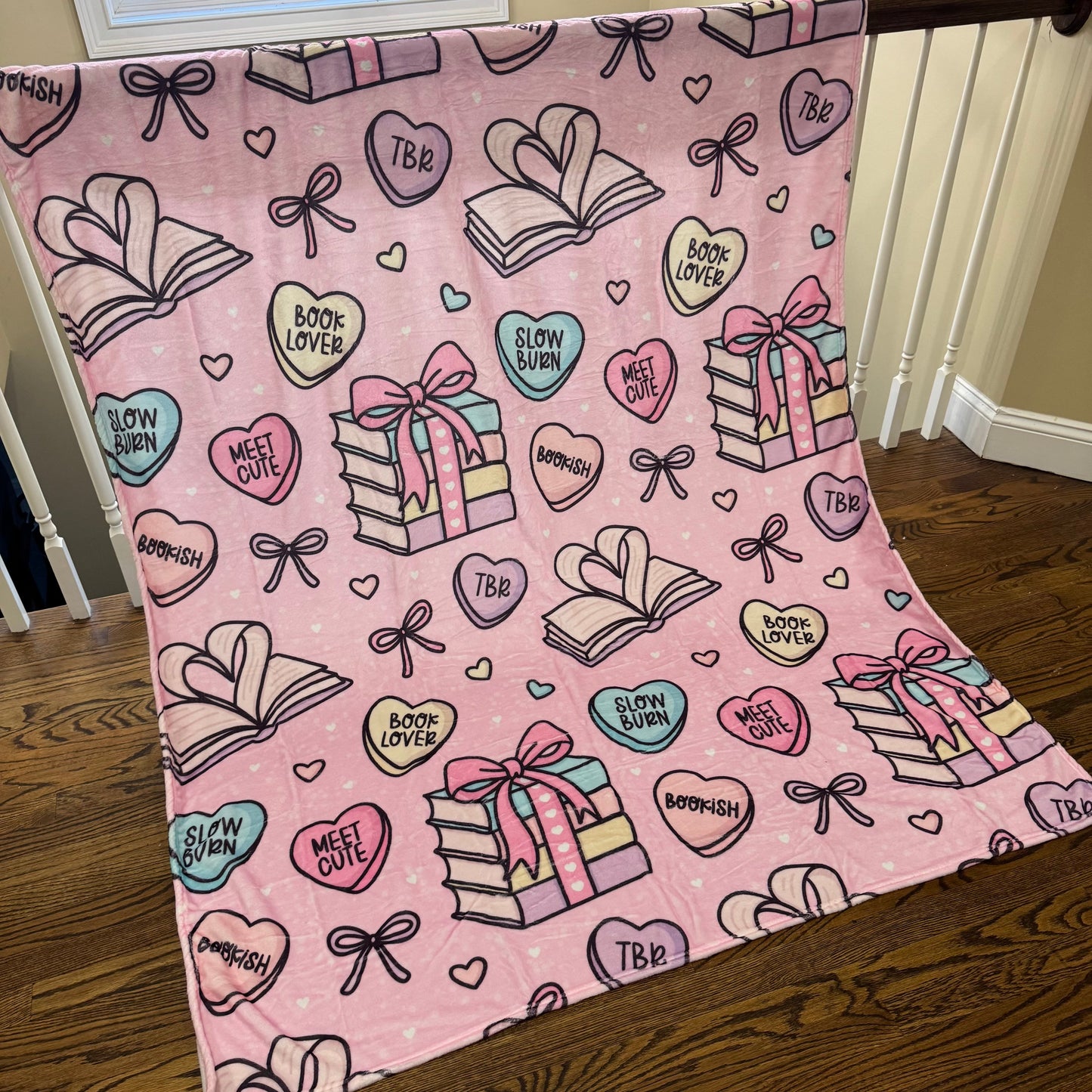 Blanket - Book Hearts Pink