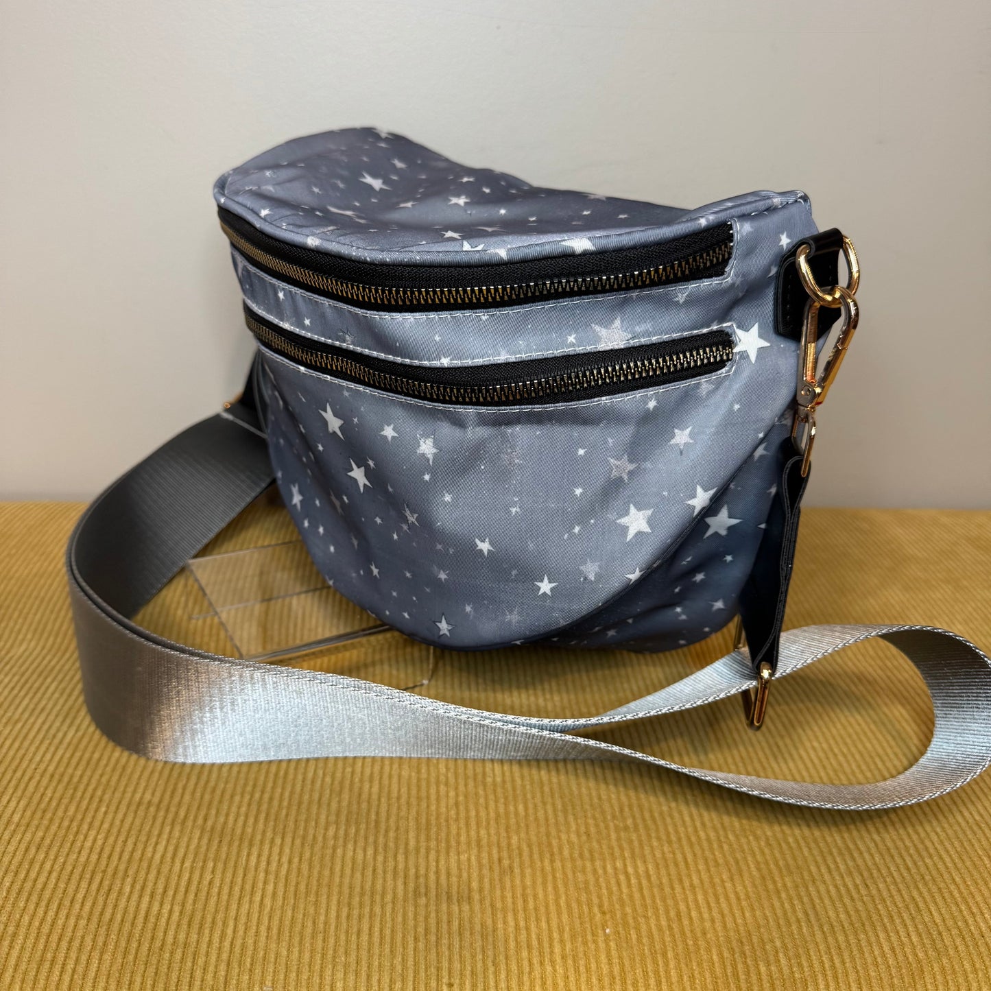 The Roni Nylon Crossbody - Grey Stars
