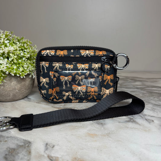 Rue - Nylon Wristlet Wallet - Animal Black Bow